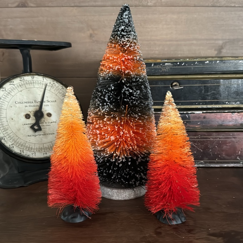 🎃Halloween Bottle Brush Tree Set of 3